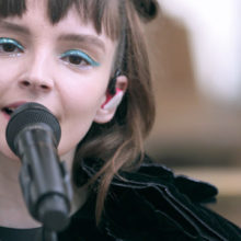 Chvrches がテラスハウスへ スペシャルオープニング映像４話限定公開 Indienative