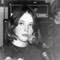 Slowdive、初期のレアな未発表曲の厳選されたコレクションを聴こう